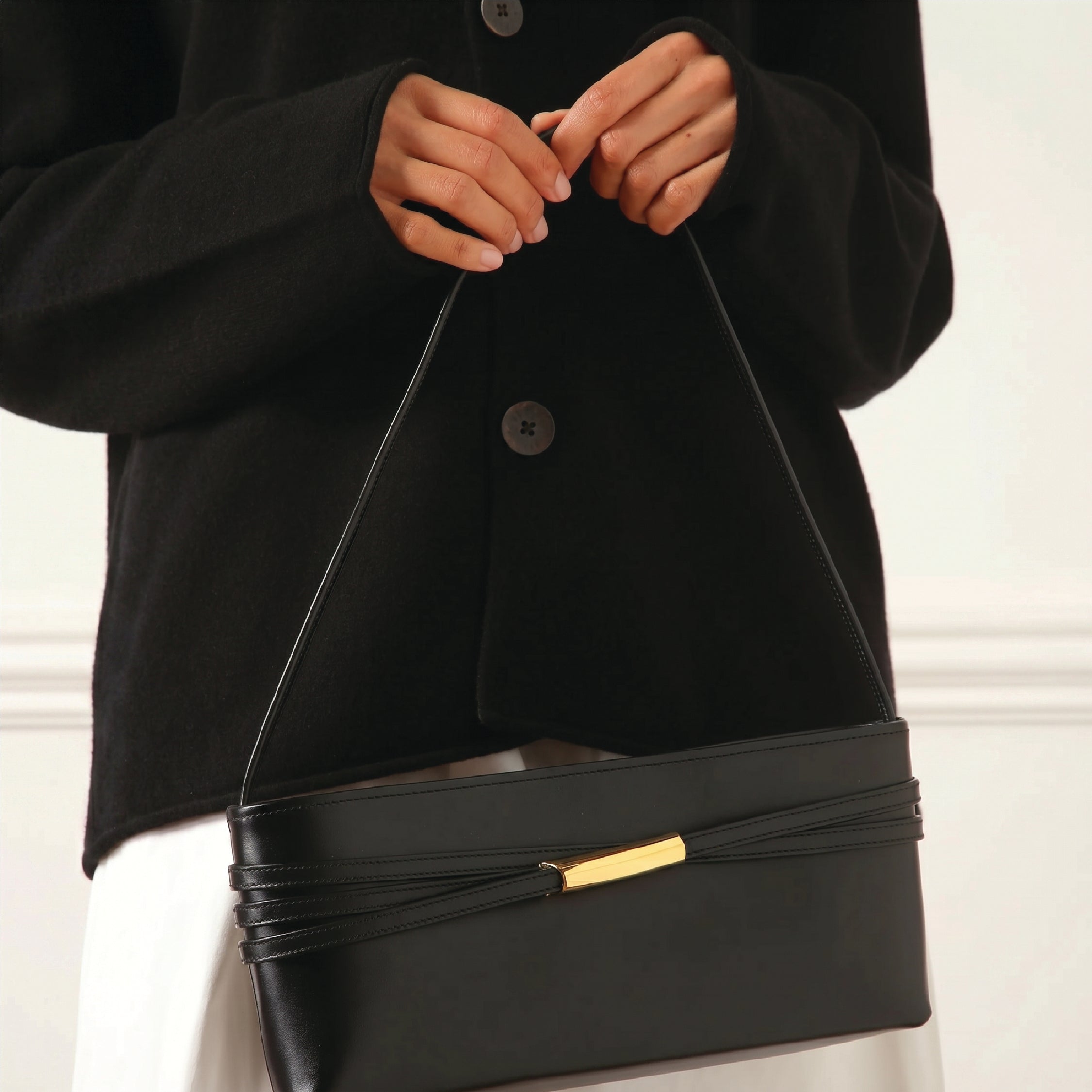 Crest - Black